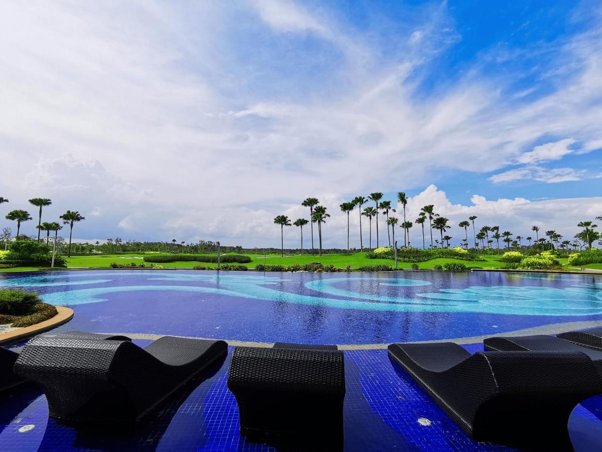 Forest City Golf Hotel Nusajaya  Exterior foto
