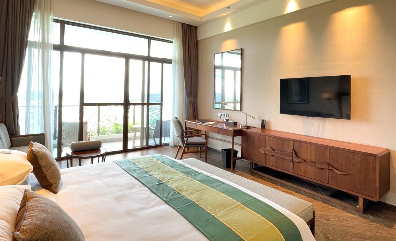 Forest City Golf Hotel Nusajaya  Exterior foto