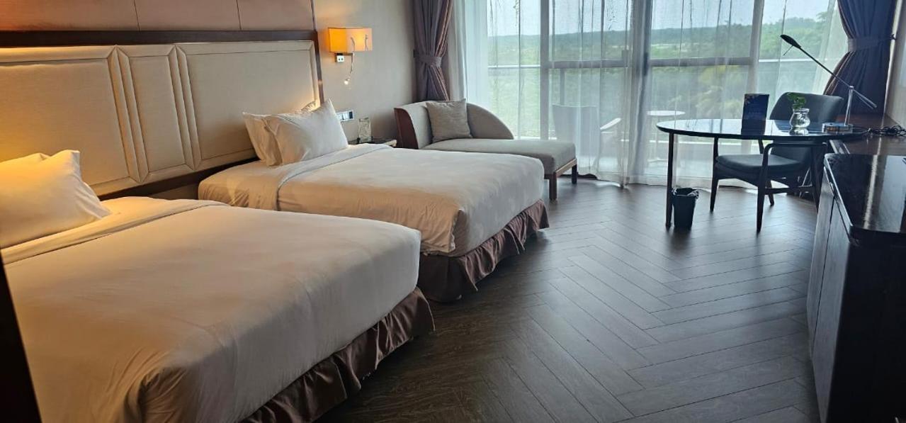 Forest City Golf Hotel Nusajaya  Exterior foto